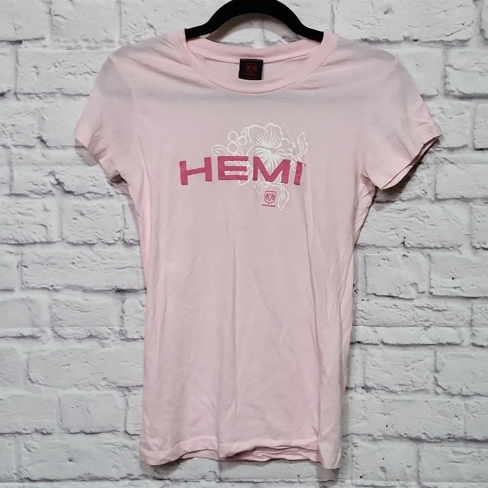 Light Pink Dodge Hemi Medium Shirt with Flowers Tight fitting Style No Stains